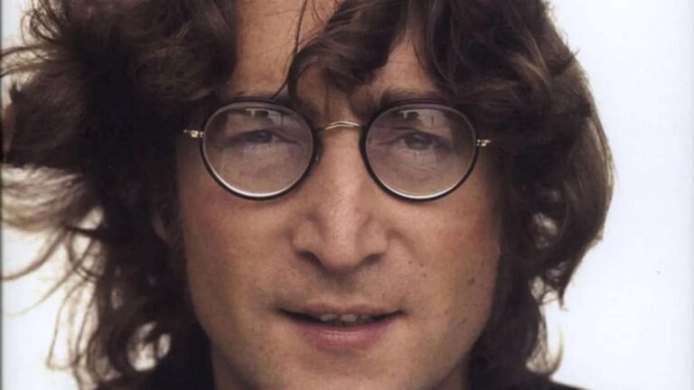 The Top 5 Albums That John Lennon Listed As His Favorites