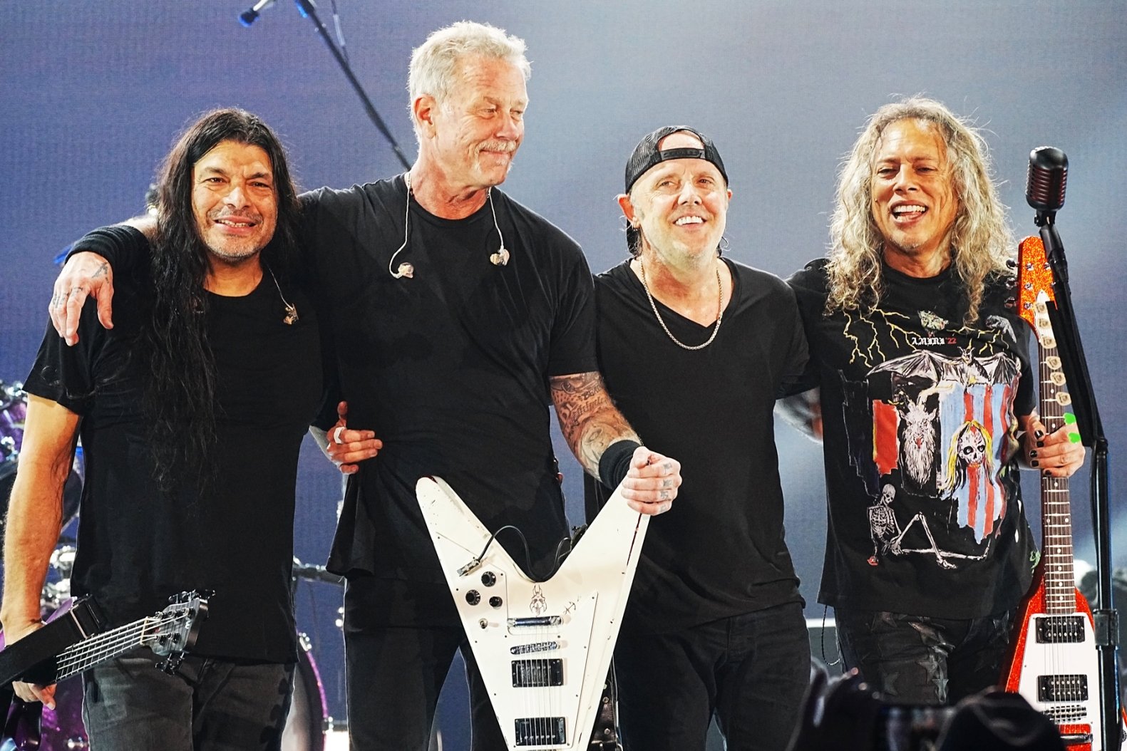 Group picture of Metallica band members on Stage